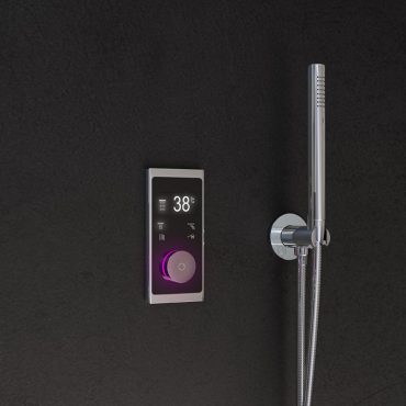 Steinberg iFlow - Vollelektronische Armatur mit Digitalanzeige